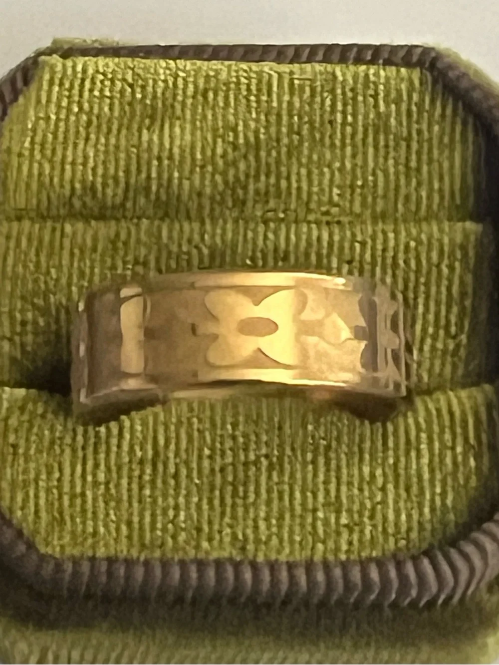 Butterfly Design Stainless Steel Golden 8mm Polished Finish Band Size 9